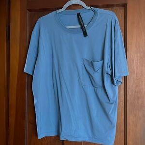 Lululemon men’s t-shirt